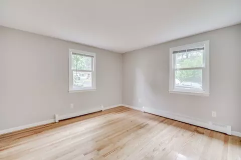 65 Phelps St, Easthampton, MA 01027 photo 13
