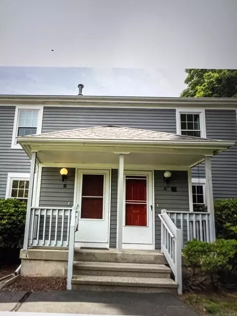 193 Oakwood St #A, Manchester, CT 06040