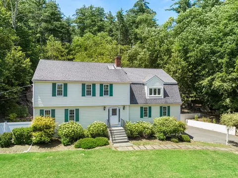 589 Concord Rd, Sudbury, MA 01776