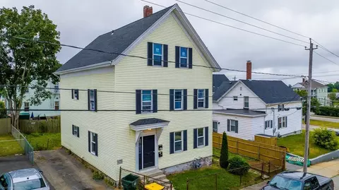 477 Palmer St, Fall River, MA 02721 photo 1