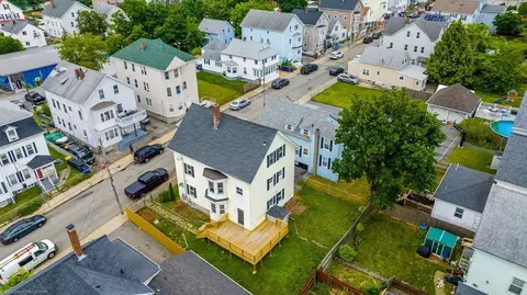 477 Palmer St, Fall River, MA 02721 photo 3