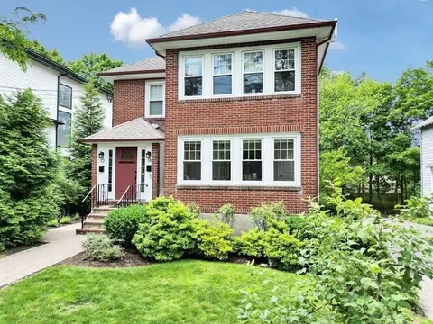 74 Washington St #74, Newton, MA 02458
