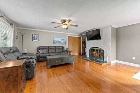 127 Blanan Dr, Chicopee, MA 01020 photo 7