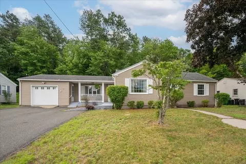 127 Blanan Dr, Chicopee, MA 01020