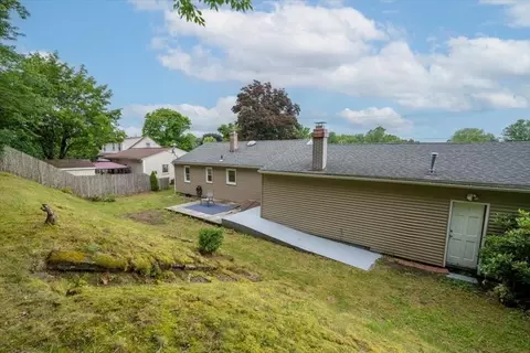 127 Blanan Dr, Chicopee, MA 01020 photo 28