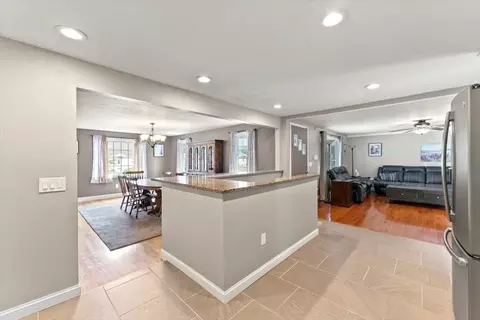 127 Blanan Dr, Chicopee, MA 01020 photo 14