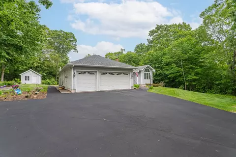 14 Cushing St, Ashburnham, MA 01430 photo 38