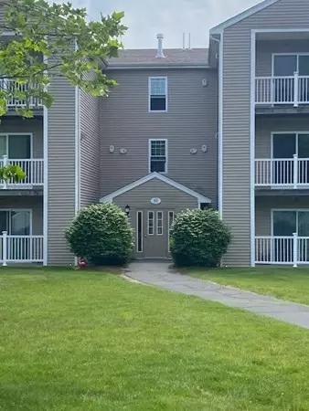 4 Marc Dr #4D3, Plymouth, MA 02360
