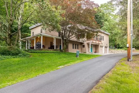 39 Starr Hl, Littleton, MA 01460