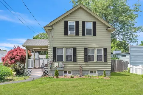 1640 Carew St, Springfield, MA 01104