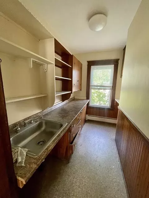 13 Beaver St, Worcester, MA 01603 photo 5