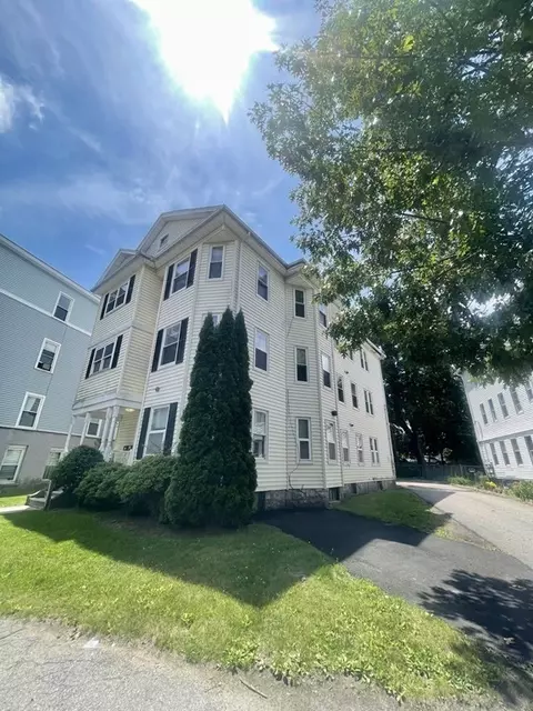 13 Beaver St, Worcester, MA 01603 photo 2
