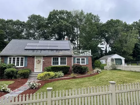 20 Hale Rd, Walpole, MA 02032