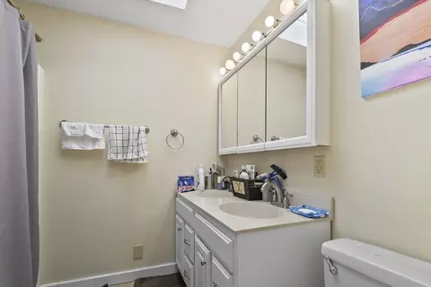 30 Dixfield Rd, Worcester, MA 01606 photo 14