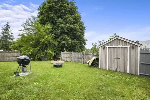 30 Dixfield Rd, Worcester, MA 01606 photo 27