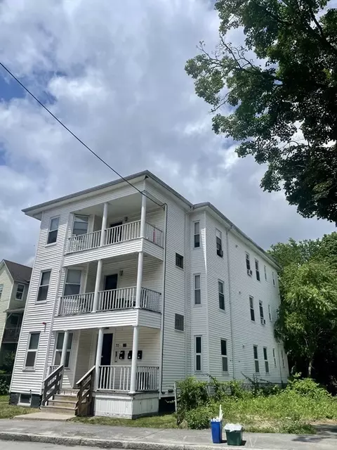 70 Florence St, Worcester, MA 01610