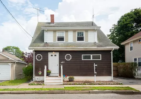 23 Alden St, Lynn, MA 01902