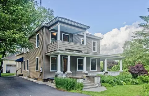 30 School St, Shelburne Falls, MA 01370