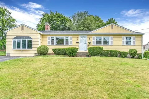 36 Blossom Ln, Marlborough, MA 01752