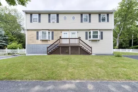 7 Laurel Brook Dr, Worcester, MA 01603