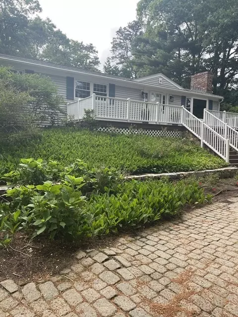 19 Old Oyster, Barnstable, MA 02635