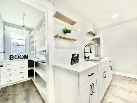 237 Chicopee St, Chicopee, MA 01013 photo 6
