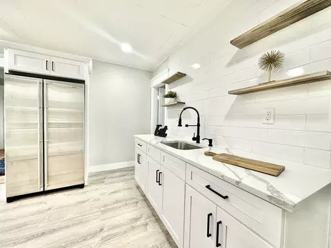 237 Chicopee St, Chicopee, MA 01013