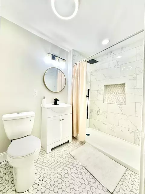 237 Chicopee St, Chicopee, MA 01013 photo 39