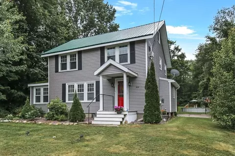 812 Pleasant St, Leicester, MA 01542