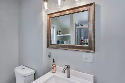 18 Fair St, Gloucester, MA 01930 photo 27