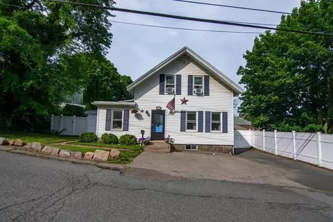 18 Fair St, Gloucester, MA 01930