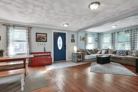 18 Fair St, Gloucester, MA 01930 photo 7