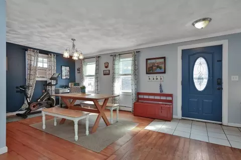 18 Fair St, Gloucester, MA 01930 photo 5