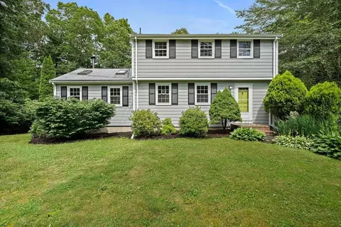 74 Old Town Way, Hanover, MA 02339