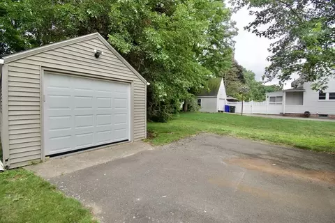 153 Gillette Ave, Springfield, MA 01118 photo 29