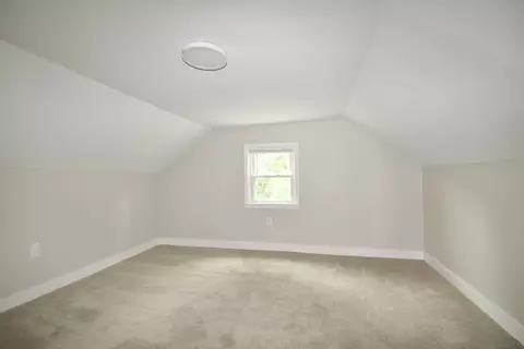 107 Britton St, Chicopee, MA 01020 photo 13