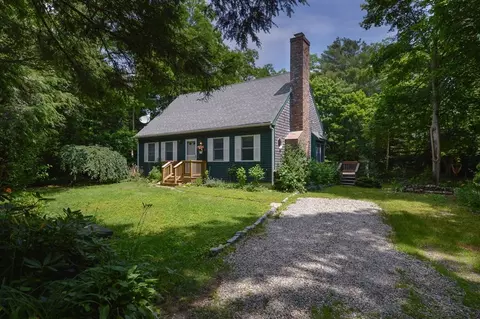 10 Captain Eldredge Way, Falmouth, MA 02536