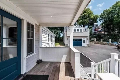 12 Crest Rd, Hull, MA 02045