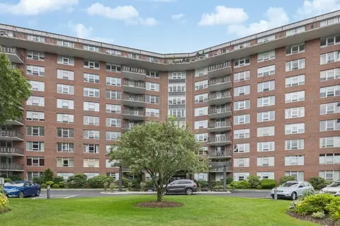 280 Boylston St #611, Chestnut Hill, MA 02467