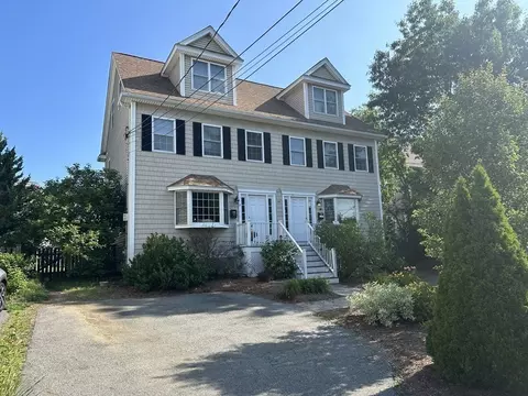 105 Vernon St #2, Waltham, MA 02453