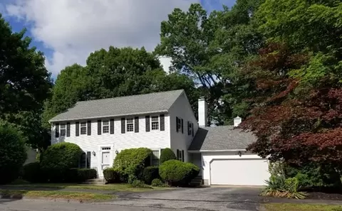 15 Trowbridge Ln, Shrewsbury, MA 01545