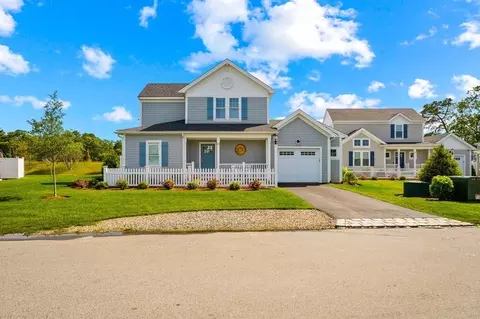 14 Cobblestone Cir, Mashpee, MA 02649 photo 2