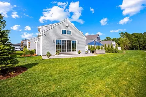 14 Cobblestone Cir, Mashpee, MA 02649 photo 32