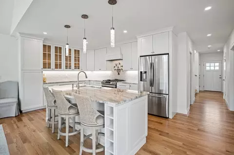 14 Cobblestone Cir, Mashpee, MA 02649 photo 8