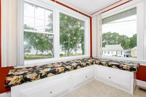 42 Parkwood Dr, Wareham, MA 02571 photo 7
