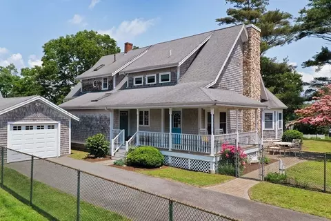 42 Parkwood Dr, Wareham, MA 02571 photo 5