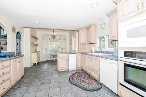 42 Parkwood Dr, Wareham, MA 02571 photo 16