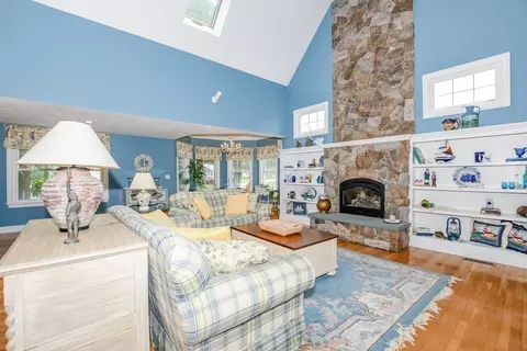 42 Parkwood Dr, Wareham, MA 02571 photo 14