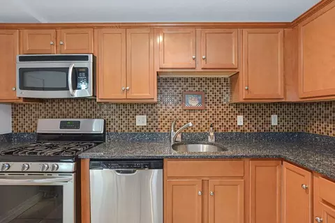 35 Will Dr #2, Canton, MA 02021 photo 6