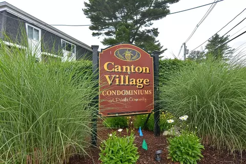 35 Will Dr #2, Canton, MA 02021 photo 2